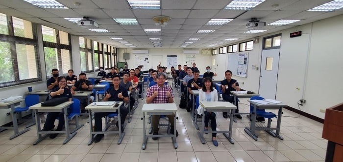 Dr. Ray H. Chang delivered a speech on 20th June.