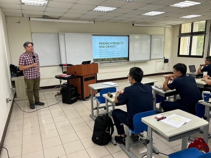 Dr. Ray H. Chang delivered a speech on 20th June.